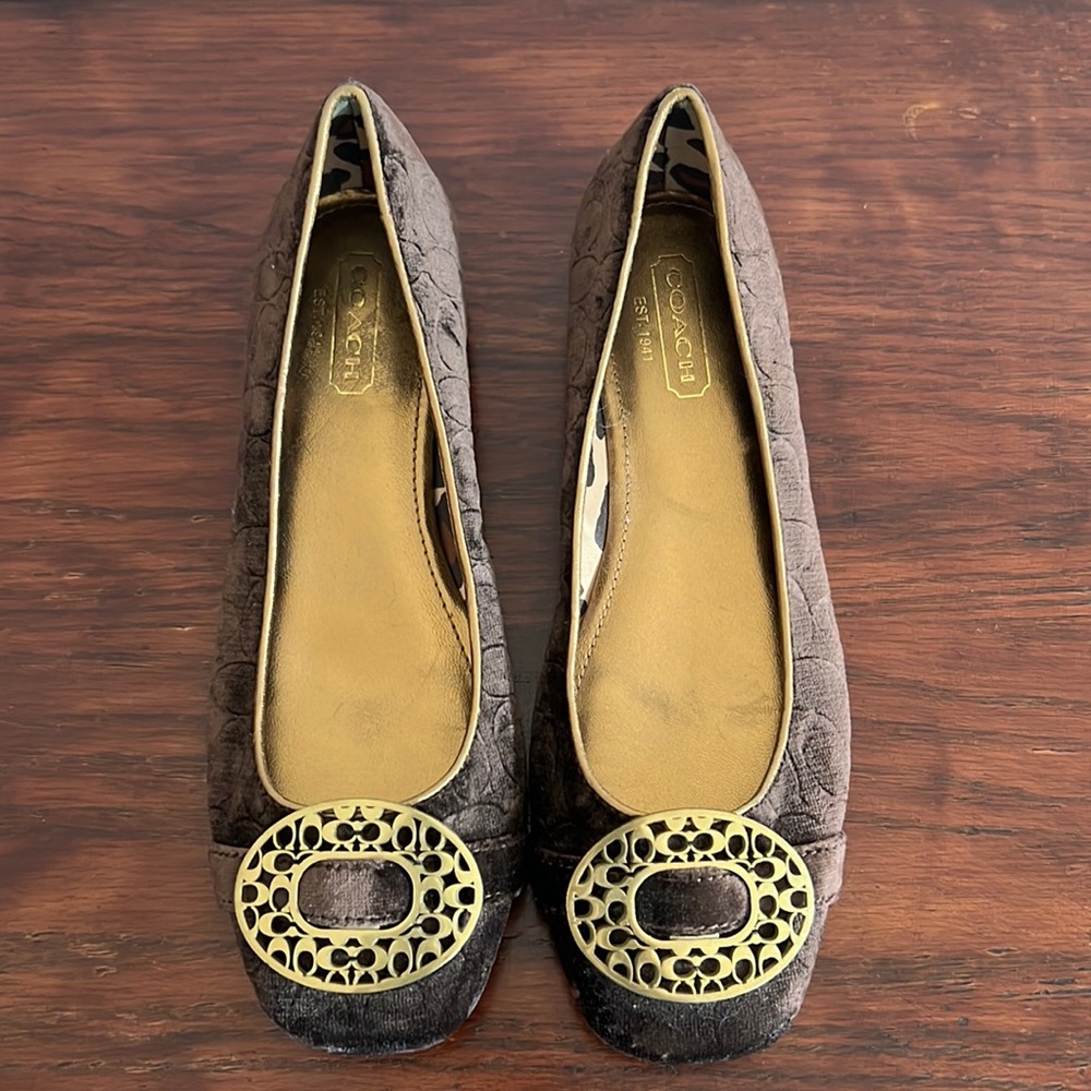 Brown COACH flats. Size 7.5.